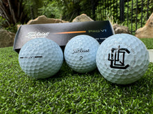 Load image into Gallery viewer, JQ&amp;C Golf Logo Balls / Titleist Pro V1
