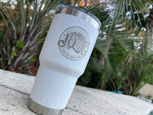 Load image into Gallery viewer, Yeti 30 oz. Rambler w/ Magslider Lid
